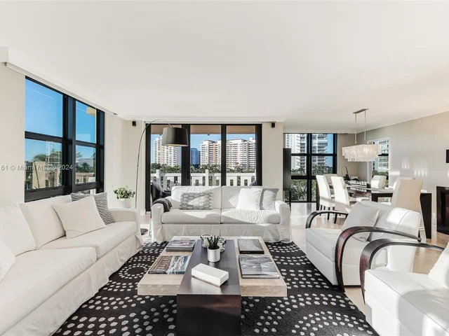 1121 Crandon Blvd # E401, Key Biscayne FL 33149