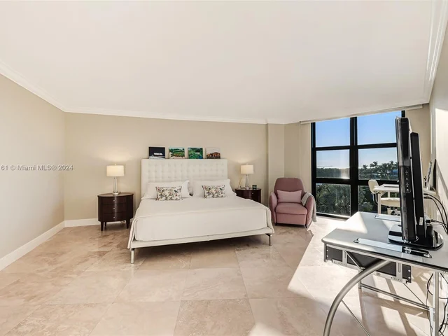 1121 Crandon Blvd # E401, Key Biscayne FL 33149