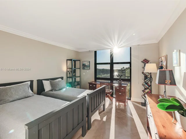 1121 Crandon Blvd # E401, Key Biscayne FL 33149