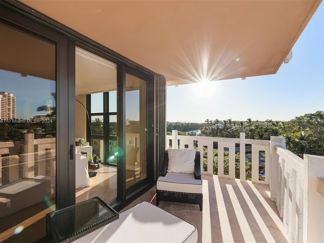 1121 Crandon Blvd # E401, Key Biscayne FL 33149