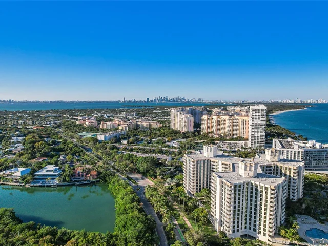 1121 Crandon Blvd # E401, Key Biscayne FL 33149