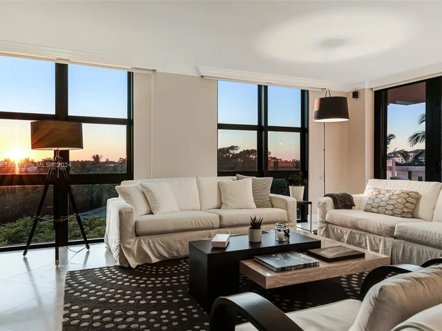 1121 Crandon Blvd # E401, Key Biscayne FL 33149