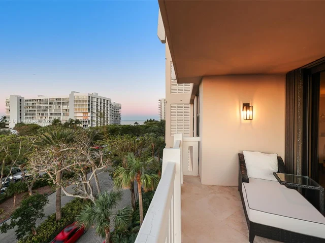 1121 Crandon Blvd # E401, Key Biscayne FL 33149