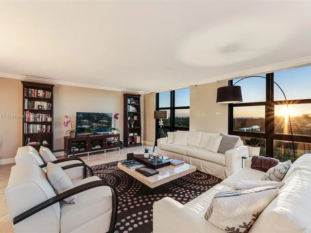 1121 Crandon Blvd # E401, Key Biscayne FL 33149