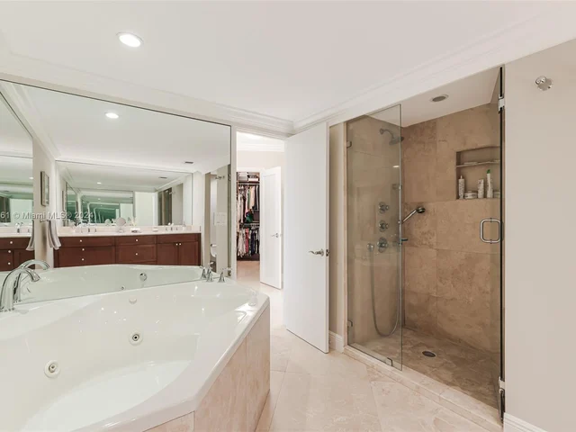 1121 Crandon Blvd # E401, Key Biscayne FL 33149