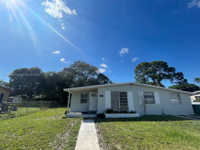 431 NW 33rd Ter, Lauderhill FL 33311