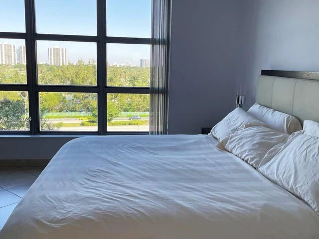 3400 NE 192nd St # 805, Aventura FL 33180