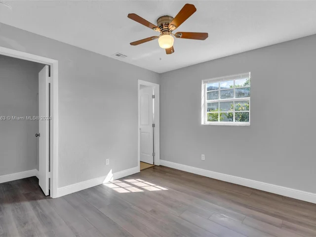 3811 NW 207th St, Miami Gardens FL 33055