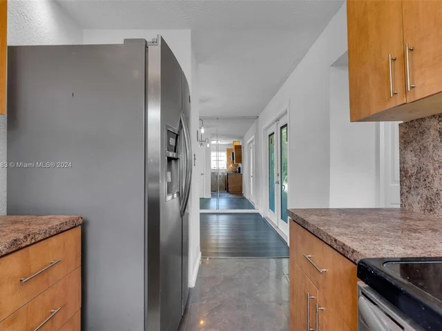 3811 NW 207th St, Miami Gardens FL 33055