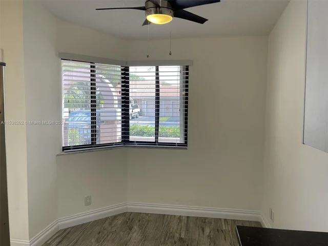 16606 Greens Edge Cir # 87, Weston FL 33326