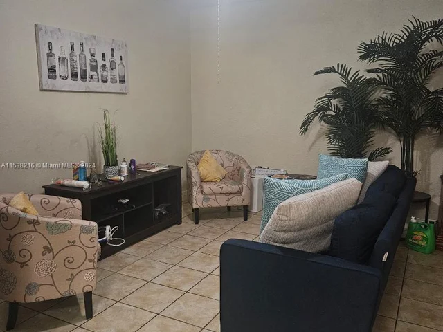 3071 SW 27th Ave # 9, Miami FL 33133