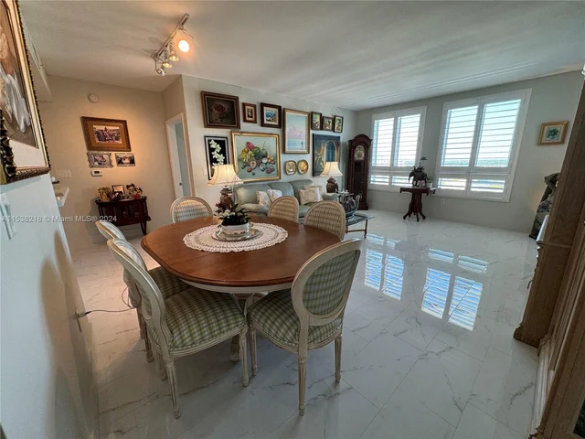 7350 SW 89th St # 1601S, Miami FL 33156