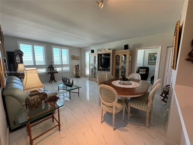 7350 SW 89th St # 1601S, Miami FL 33156