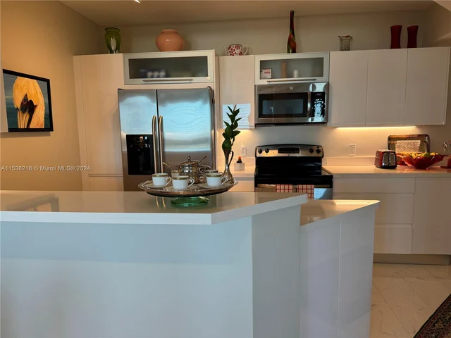 7350 SW 89th St # 1601S, Miami FL 33156