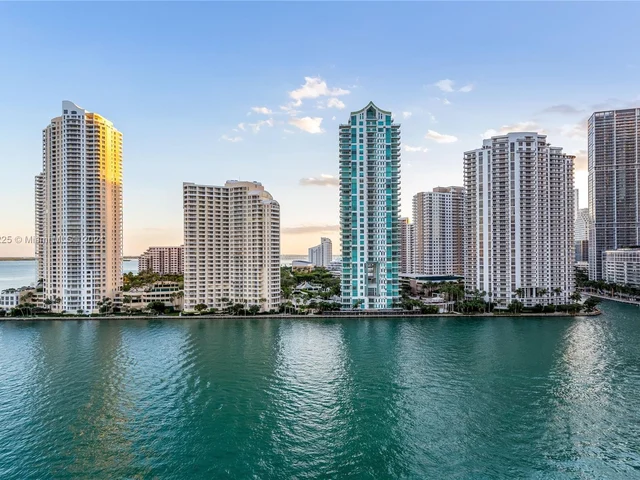 335 S Biscayne Blvd # 1505, Miami FL 33131