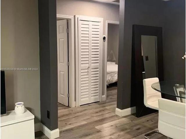 154 NE 76th St, Miami FL 33138