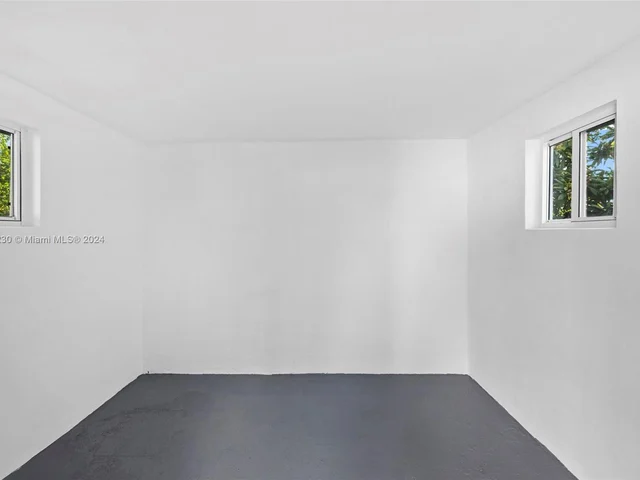 10860 SW 40th Ter, Miami FL 33165