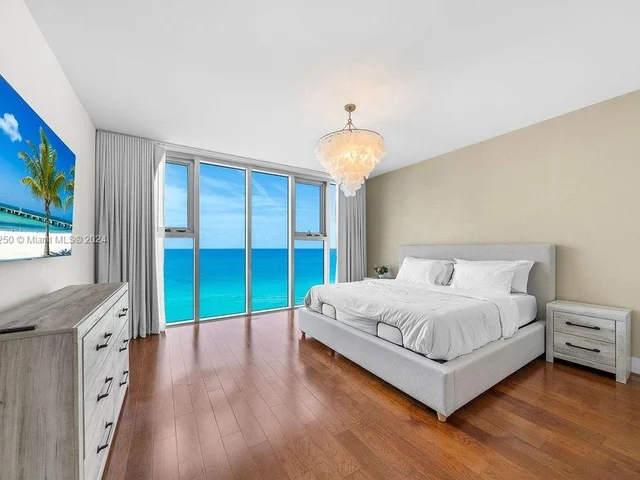 6899 Collins Ave # 1107, Miami Beach FL 33141