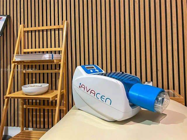 6899 Collins Ave # 1107, Miami Beach FL 33141