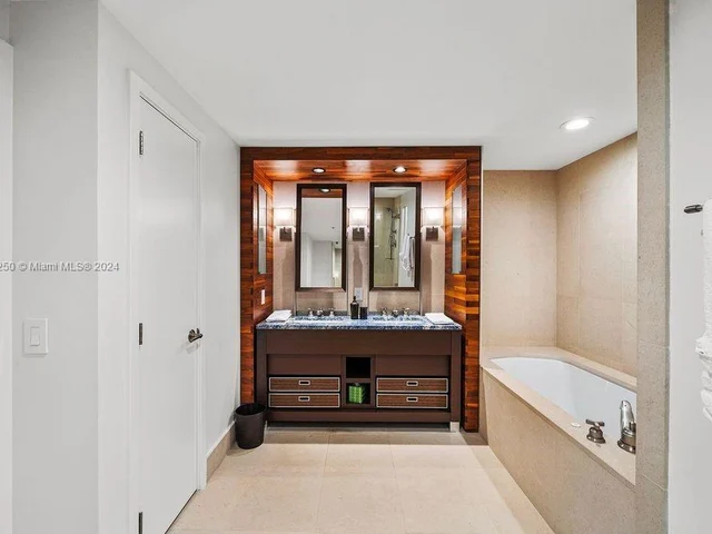 6899 Collins Ave # 1107, Miami Beach FL 33141