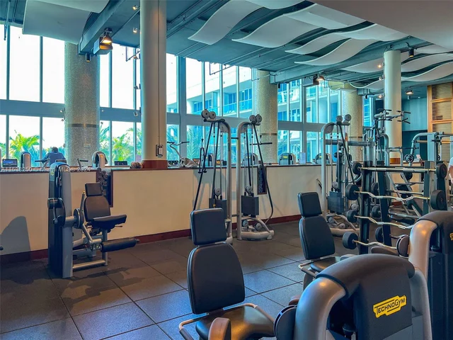 6899 Collins Ave # 1107, Miami Beach FL 33141