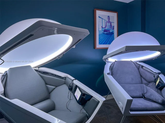 6899 Collins Ave # 1107, Miami Beach FL 33141