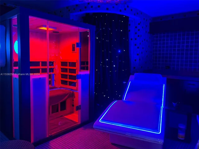 6899 Collins Ave # 1107, Miami Beach FL 33141