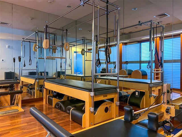 6899 Collins Ave # 1107, Miami Beach FL 33141