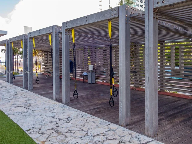 6899 Collins Ave # 1107, Miami Beach FL 33141