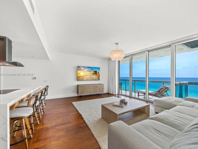 6899 Collins Ave # 1107, Miami Beach FL 33141