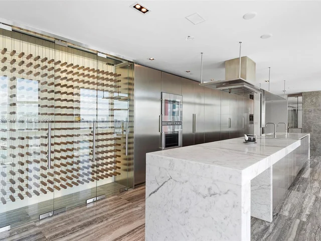 300 S Pointe Drive, Miami Beach FL 33139