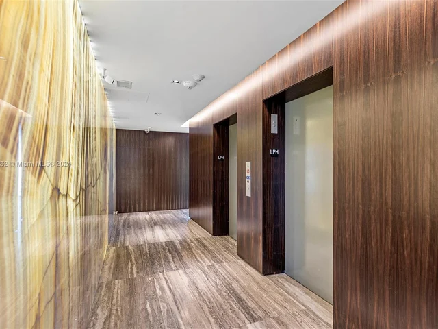 300 S Pointe Drive, Miami Beach FL 33139