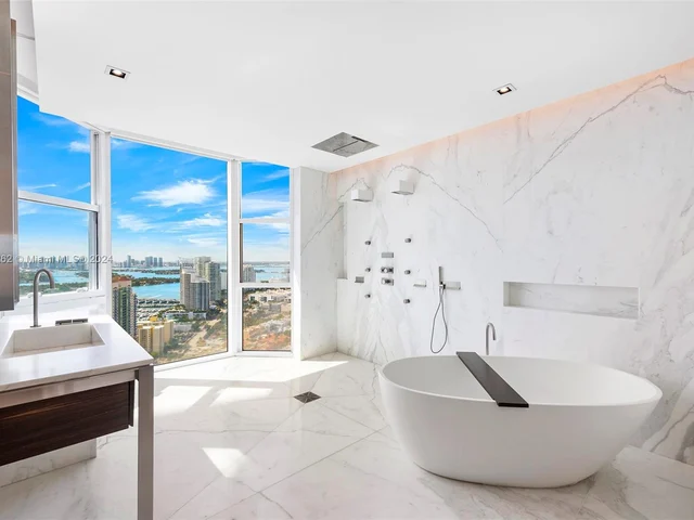 300 S Pointe Drive, Miami Beach FL 33139