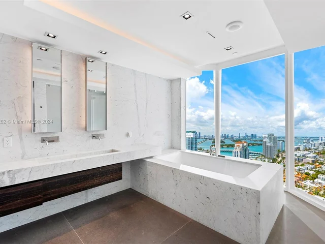 300 S Pointe Drive, Miami Beach FL 33139