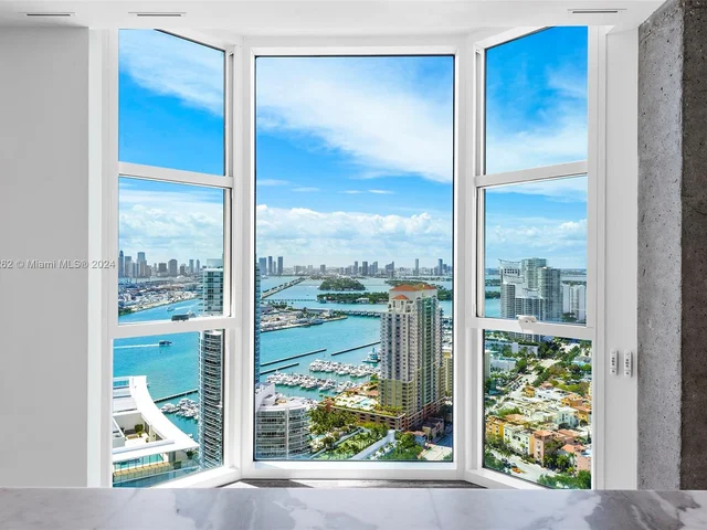 300 S Pointe Drive, Miami Beach FL 33139