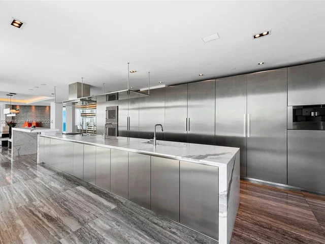 300 S Pointe Drive, Miami Beach FL 33139