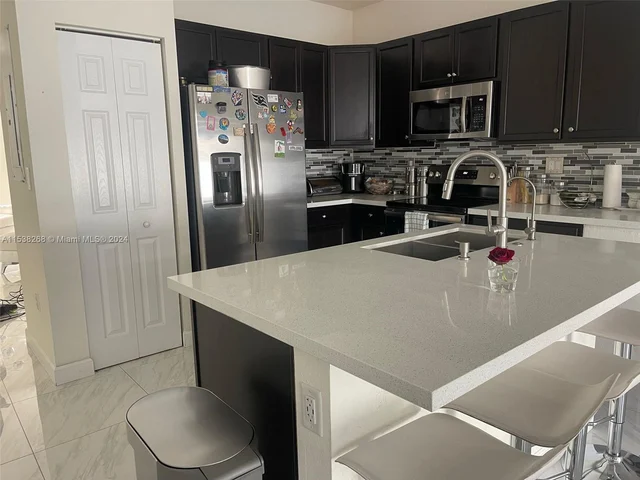 3337 W 105th Ter # 3337, Hialeah FL 33018