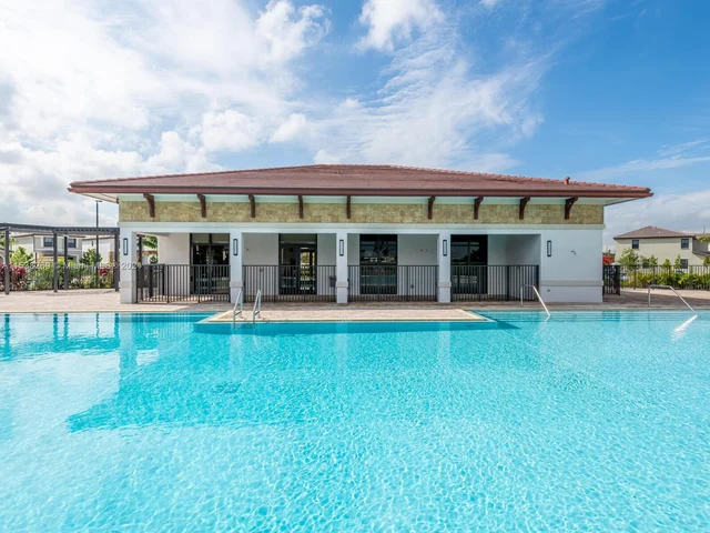 3358 W 112th St # 3358, Hialeah FL 33018