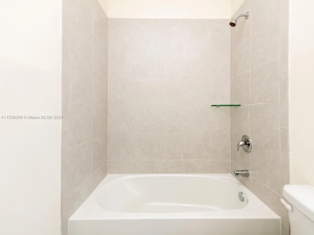 3358 W 112th St # 3358, Hialeah FL 33018