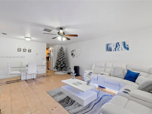 18826 NW 45th Ave # 0, Miami Gardens FL 33055