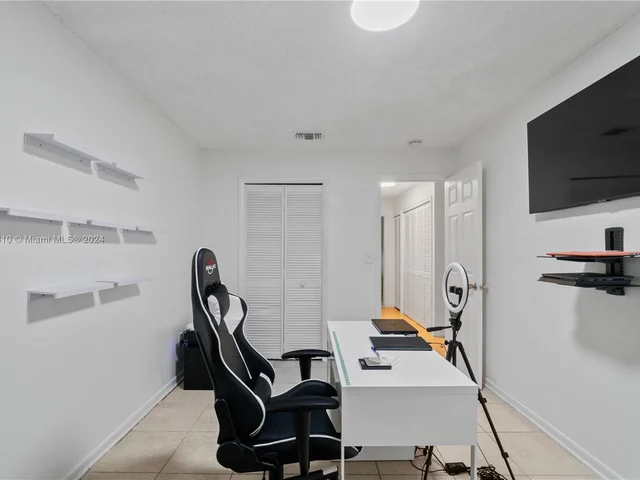 18826 NW 45th Ave # 0, Miami Gardens FL 33055