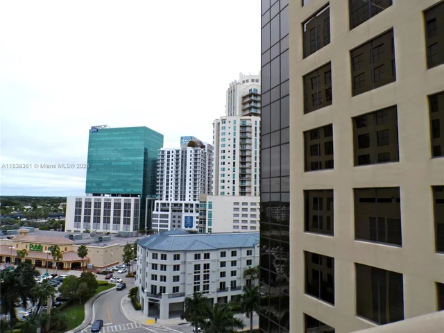 9055 SW 73rd Ct # 610, Miami FL 33156