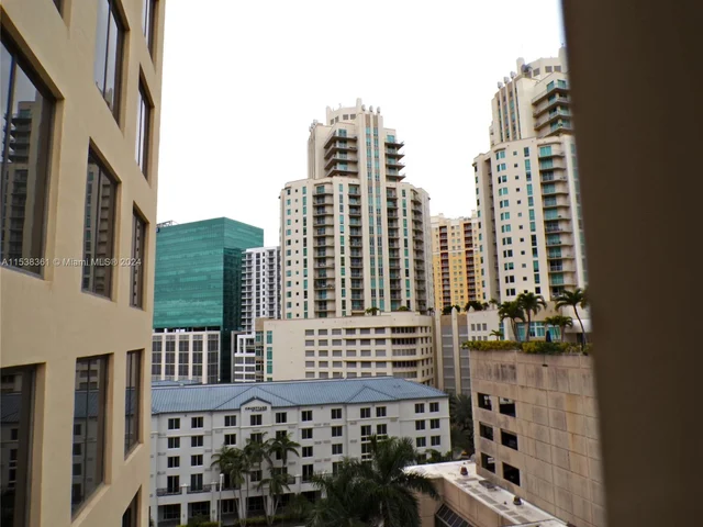 9055 SW 73rd Ct # 610, Miami FL 33156