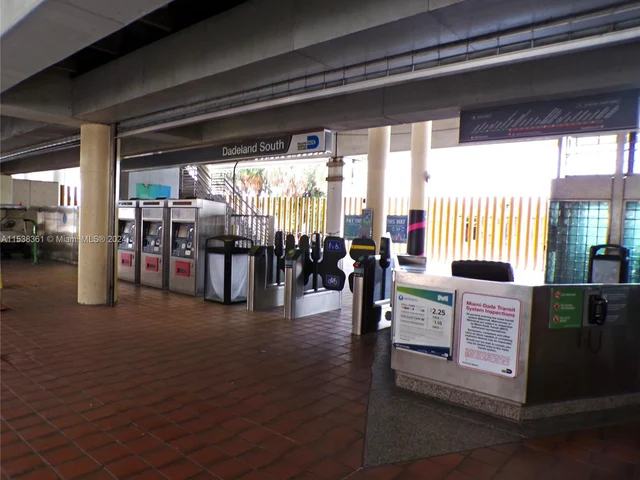 9055 SW 73rd Ct # 610, Miami FL 33156