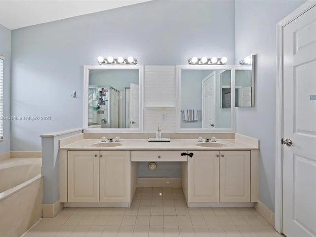 14390 SW 35th St, Miramar FL 33027