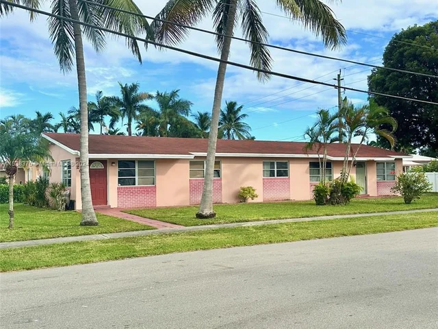 202 SE 3rd Pl # 2, Dania Beach FL 33004