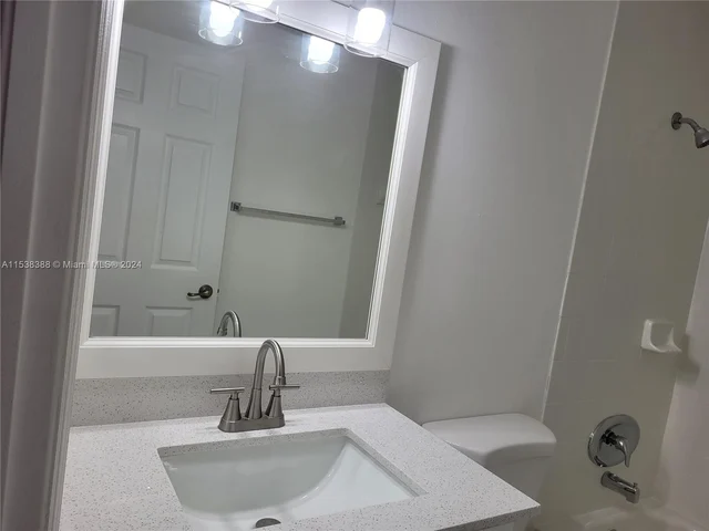 11338 NW 33rd St # 11338, Sunrise FL 33323