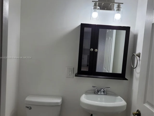 11338 NW 33rd St # 11338, Sunrise FL 33323