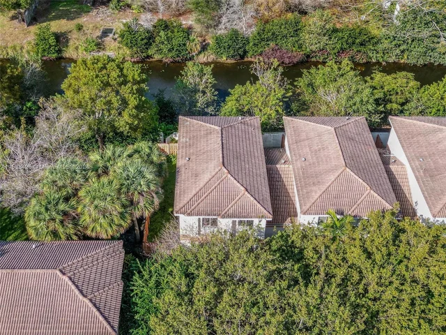 6657 Hidden Cove Dr # 7, Davie FL 33314