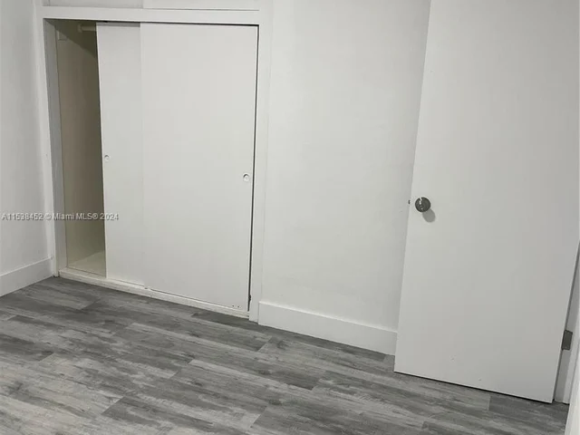 1220 NW 180th Ter, Miami Gardens FL 33169